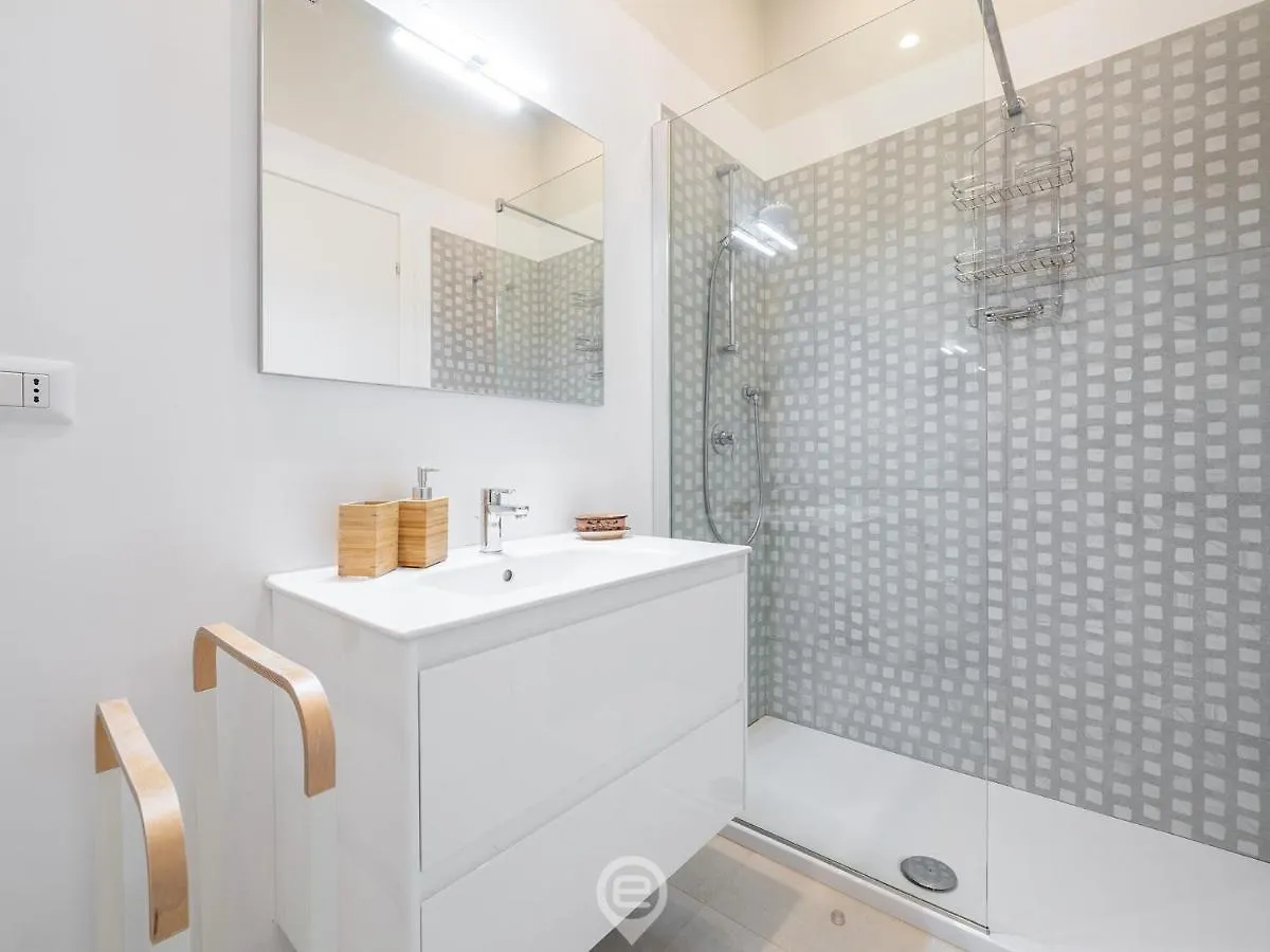 Sleek City Oasis Cagliari Italia